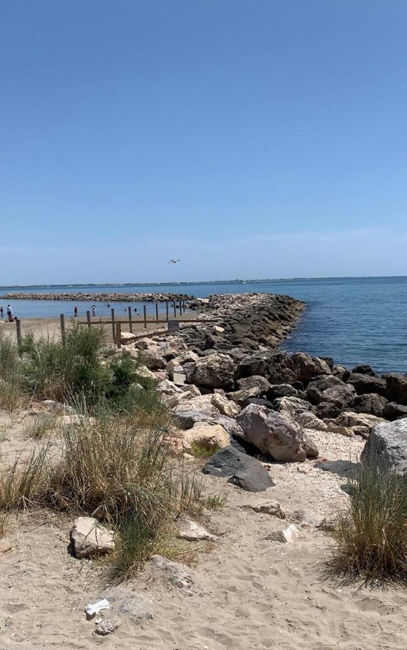 La Mer Et La Plage Au Bout Du Parc Appartement 4 Couchages Avec Jardin La Grande-Motte Kültér fotó